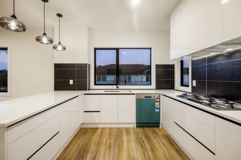 Photo of property in 4 Ahorangi Road, Silverdale, 0932