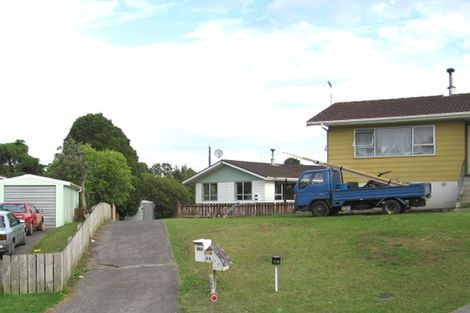 Photo of property in 27 Backhurst Grove, Massey, Auckland, 0614