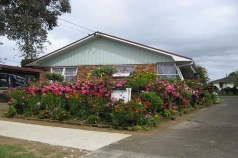 Photo of property in 13 Idlewild Avenue, Mangere, Auckland, 2022