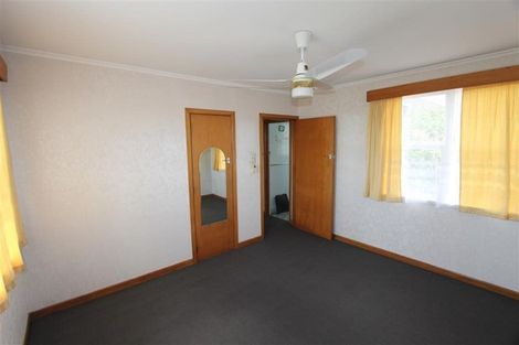Photo of property in 12 Mawney Road, Henderson, Auckland, 0610