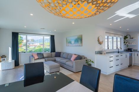 Photo of property in 3 Barbaras Way, Waikanae Beach, Waikanae, 5036