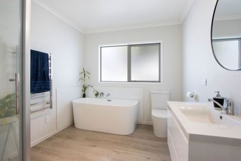 Photo of property in 11a Hillview Road, Waihi Beach, 3611