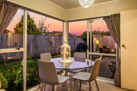 Photo of property in 20 Memphis Grove, Totara Park, Upper Hutt, 5018