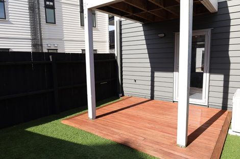 Photo of property in 60 Niu Lane, Te Atatu South, Auckland, 0610