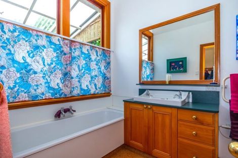 Photo of property in 1 Macdonald Street, Geraldine, 7930