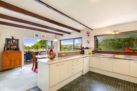 Photo of property in 2/22 Hastings Road, Mairangi Bay, Auckland, 0630