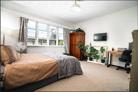 Photo of property in 137 Elizabeth Street, Mount Victoria, Wellington, 6011