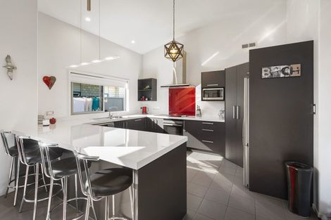 Photo of property in 18 Surfers Avenue, Waihi Beach, 3611