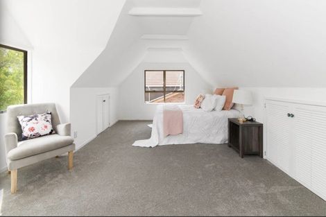 Photo of property in 12 Orinda Close, Botany Downs, Auckland, 2010