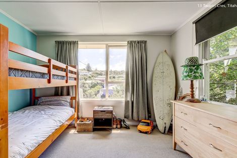 Photo of property in 11 Taupiri Crescent, Titahi Bay, Porirua, 5022