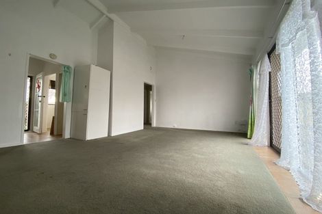 Photo of property in 2/30 Islington Avenue, New Lynn, Auckland, 0600