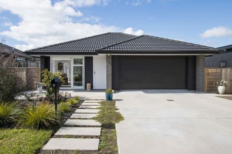Photo of property in 2 Mural Drive, Katikati, 3129