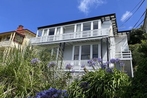 Photo of property in 16a Clifton Terrace, Kelburn, Wellington, 6012
