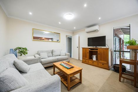 Photo of property in 72 Crows Road, Swanson, Auckland, 0614