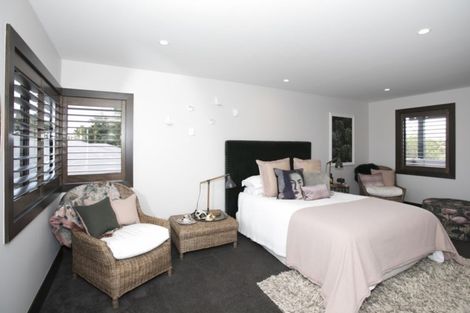 Photo of property in 11 Riverstone Grove, Hokowhitu, Palmerston North, 4410