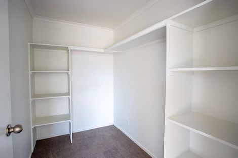 Photo of property in 5 Van Baarle Close, Carterton, 5713