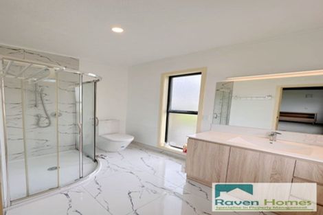 Photo of property in 2/20 Humphrey Kemp Avenue, Henderson, Auckland, 0612