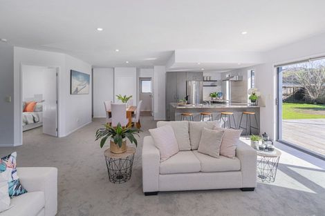 Photo of property in 8 Captain Wood Avenue, Whitianga, 3510