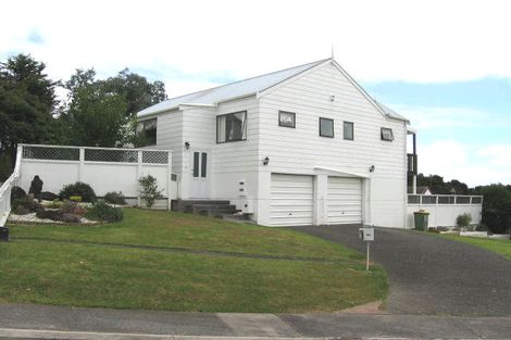 Photo of property in 42 Houston Place, Bayview, Auckland, 0629