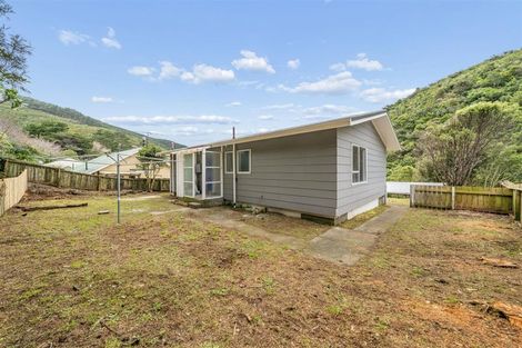 Photo of property in 107 South Karori Road, Karori, Wellington, 6012