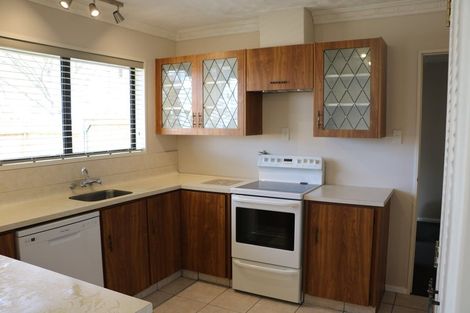 Photo of property in 17 Mcarthur Street, Terrace End, Palmerston North, 4410