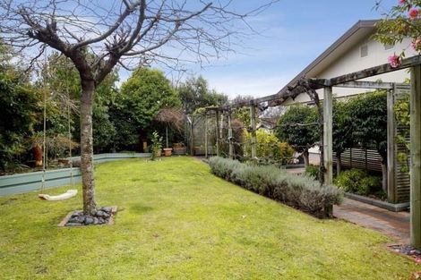 Photo of property in 4 Shera Street, Acacia Bay, Taupo, 3330