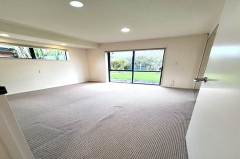 Photo of property in 33 Davington Way, Burswood, Auckland, 2013