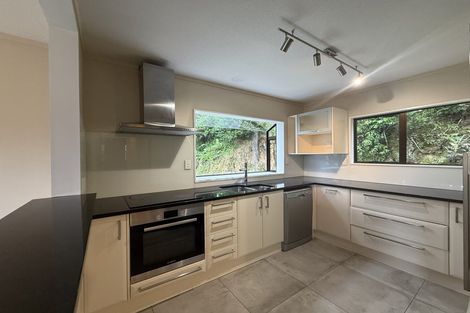 Photo of property in 63 Makara Road, Karori, Wellington, 6012