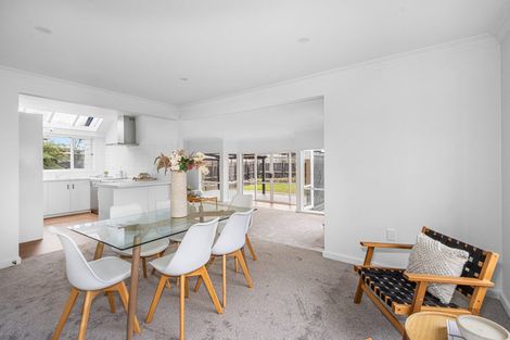 Photo of property in 33 Glenrowan Avenue, Avondale, Christchurch, 8061