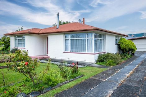 Photo of property in 1 Regent Street, Waimate, 7924