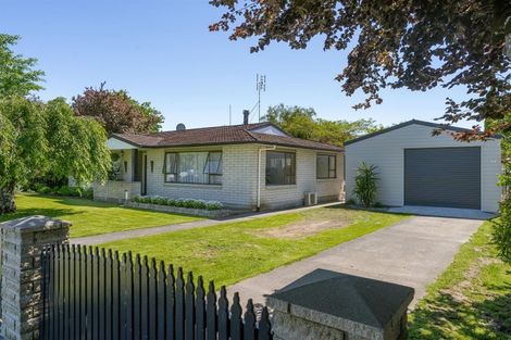 Photo of property in 19 Mcmaster Street, Greytown, 5712