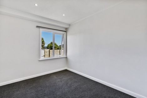 Photo of property in 22 Buchanan Road, Kingseat, Papakura, 2580