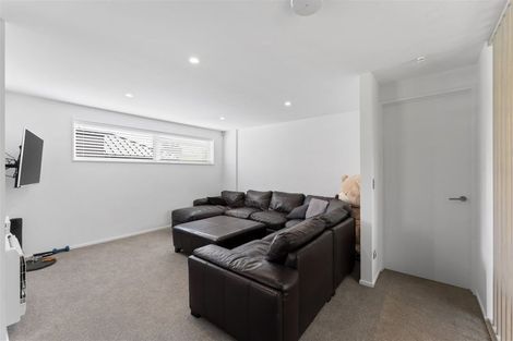 Photo of property in 2 Jacksons Road, Merivale, Christchurch, 8014