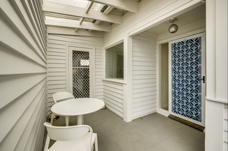 Photo of property in 2/8 Meeanee Quay, Westshore, Napier, 4110