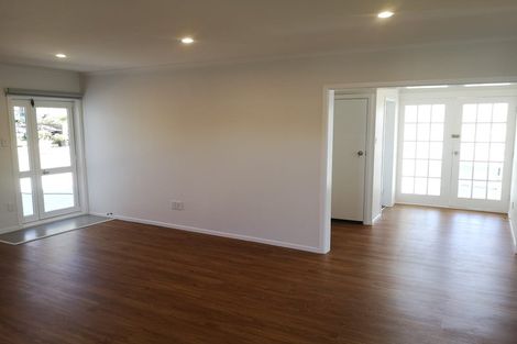 Photo of property in 50a The Parade, Island Bay, Wellington, 6023