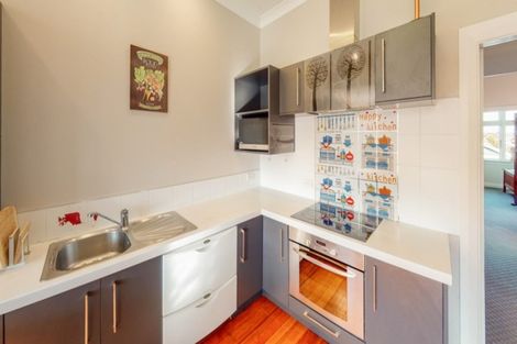 Photo of property in 25 Forbes Street, Balaclava, Dunedin, 9011