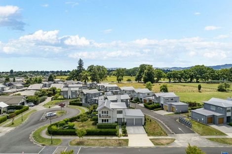 Photo of property in 46 Plescher Crescent, Leamington, Cambridge, 3432