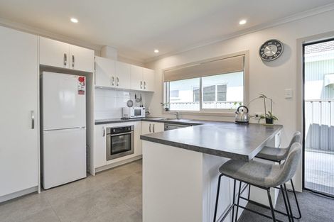 Photo of property in 1a Amanda Place, Mayfair, Hastings, 4122