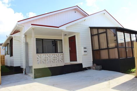 Photo of property in 12 Sturdee Road, Manurewa, Auckland, 2102