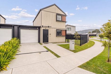 Photo of property in 52 Mawai Hakona Drive, Wallaceville, Upper Hutt, 5018