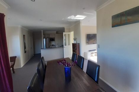Photo of property in 11 Tongariro Drive, Aotea, Porirua, 5024