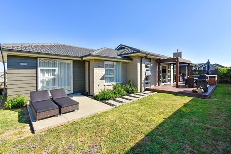 Photo of property in 7 Paso Fino Crescent, Karaka, Papakura, 2113