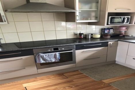 Photo of property in 7 Kookaburra Place, Botany Downs, Auckland, 2010