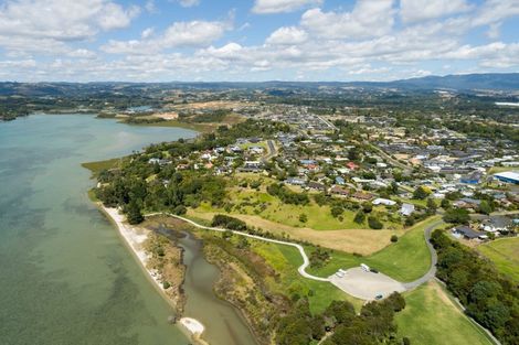 Photo of property in 11 Margaret Drive, Omokoroa, 3114