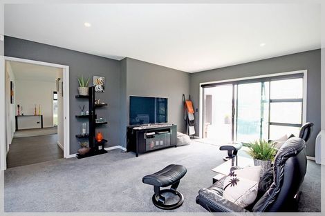 Photo of property in 16 Carex Grove, Foxton Beach, Foxton, 4815