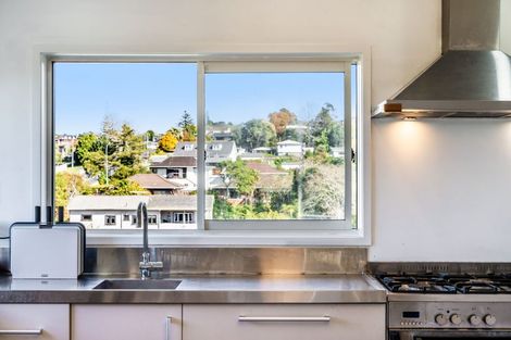 Photo of property in 29 Glamorgan Drive, Torbay, Auckland, 0630