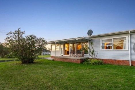 Photo of property in 106 Eversleigh Road, Belmont, Auckland, 0622