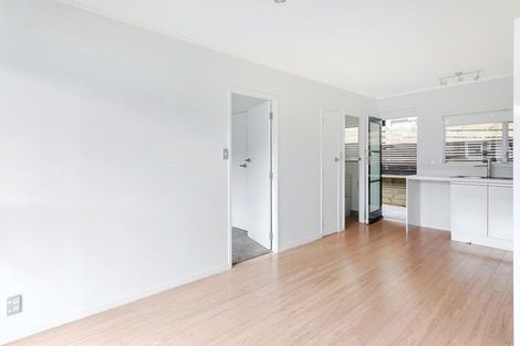 Photo of property in 10/11 Kingsway Avenue, Sandringham, Auckland, 1025