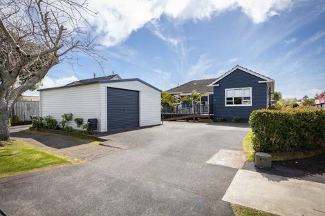 Photo of property in 17 Exeter Street, Brooklands, New Plymouth, 4310
