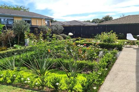 Photo of property in 47 Crawford Avenue, Mangere Bridge, Auckland, 2022